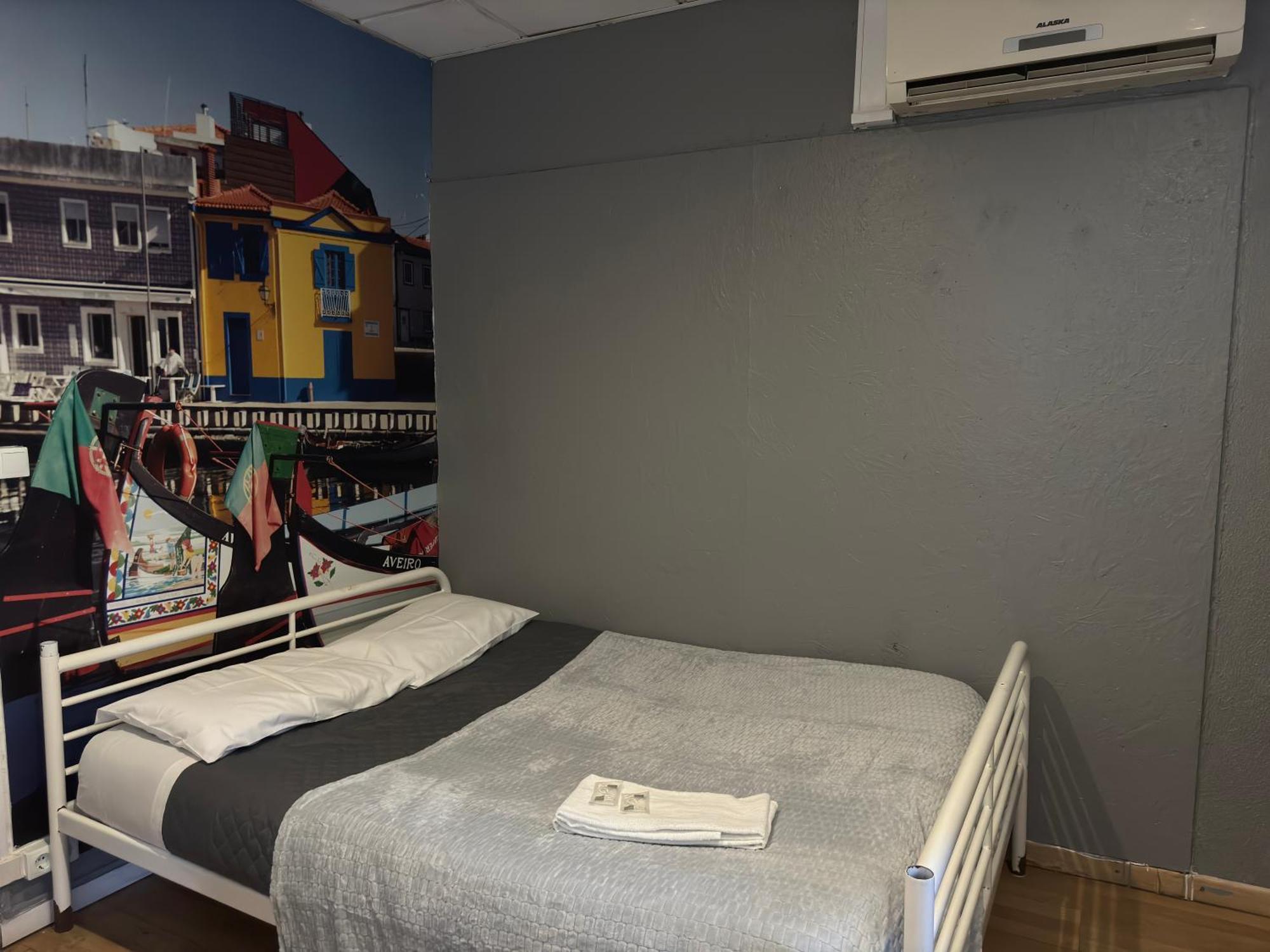 Peters Guesthouse Авейру Екстер'єр фото